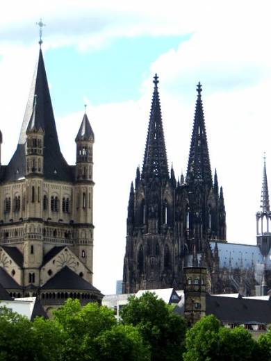 Германия - города, замки, пиво, сосиски с капустой