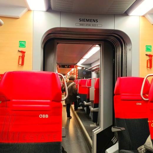 Электричка S-Bahn от Аэропорта Вена-Швехат