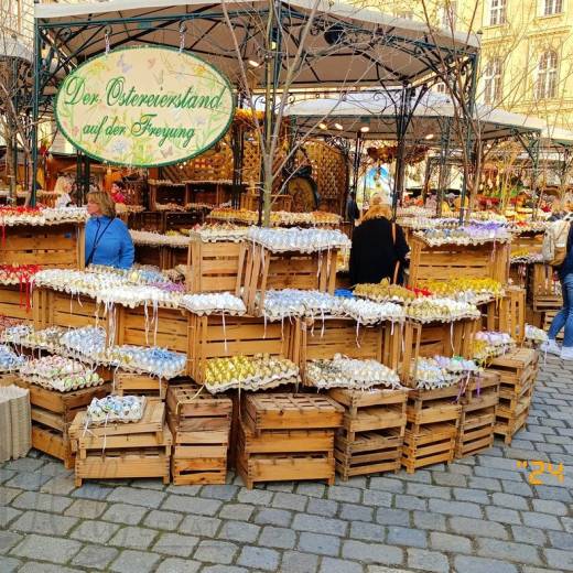 Пасхальный рынок на площади Фрайунг