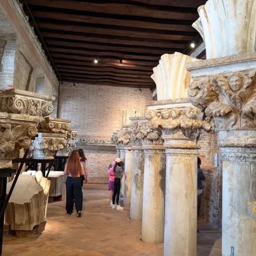 Экспозиция музея Опера во Дворце Дожей Венеции