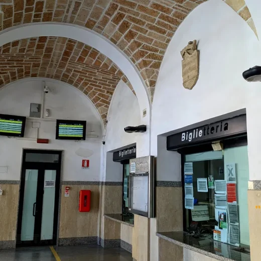 Ж.д. станция Барлетта Централе