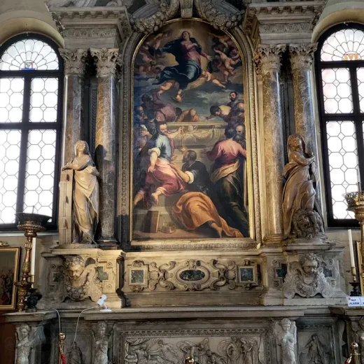 Восточная сторона церкви Сан Джулиан