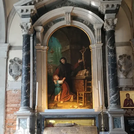 Идем внутрь церкви Санта-Мария-Формоза