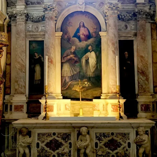 Идем внутрь церкви Санта-Мария-Формоза