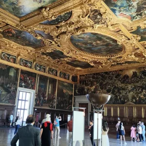 Венеция 2025.04.29-06 – в зале Большого совета Дворца Дожей