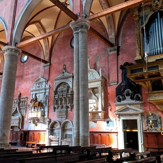 Венеция 2025.04.29-11 – Базилика Санти-Джованни-э-Паоло левый неф