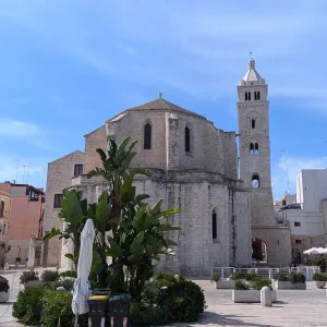 italia-20250917-00-barletta-cathedrale
